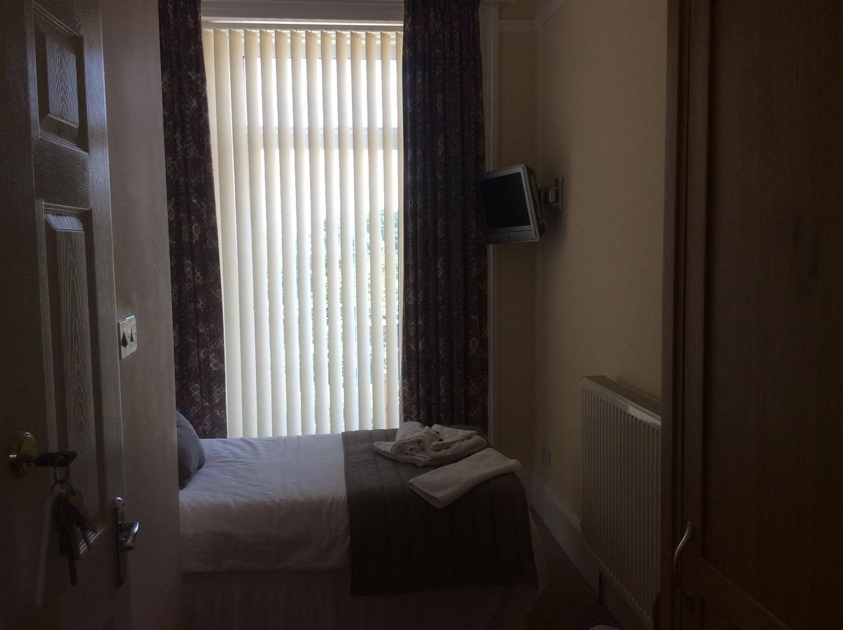 Coombe Court Hotel 토키 외부 사진